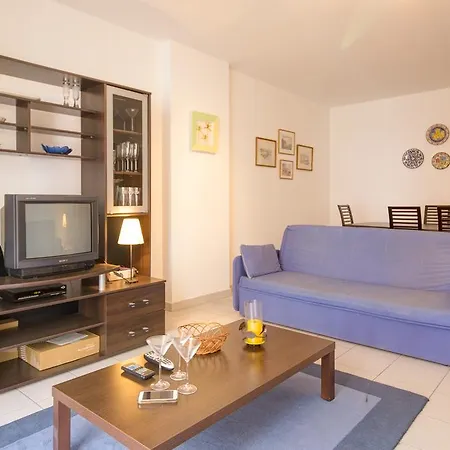 T1 Da Rocha アパート